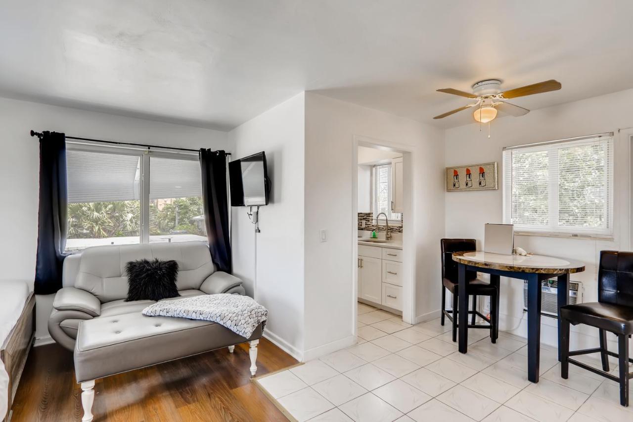 Coral Sands Huge Studio W/ 2 Queen Beds! West Palm Beach Zewnętrze zdjęcie
