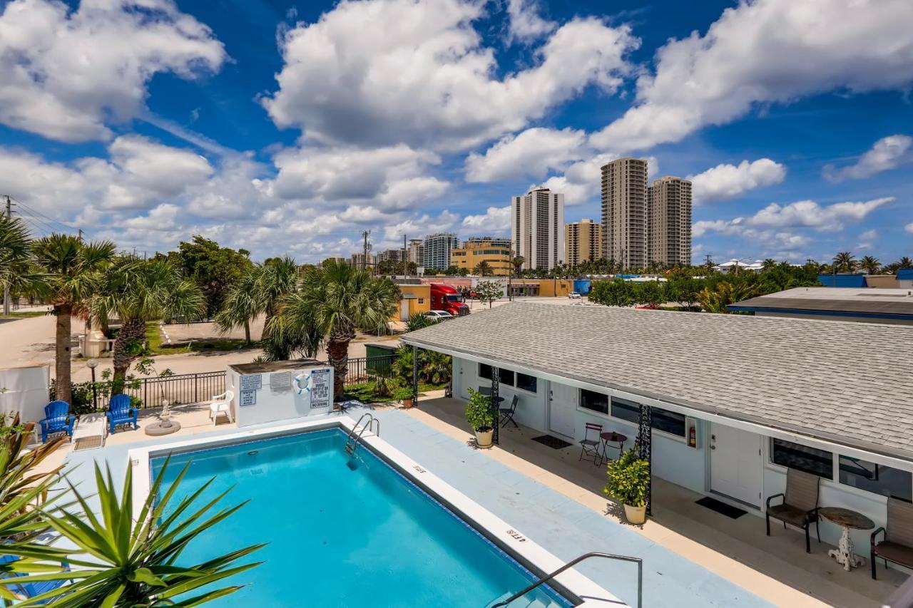 Coral Sands Huge Studio W/ 2 Queen Beds! West Palm Beach Zewnętrze zdjęcie